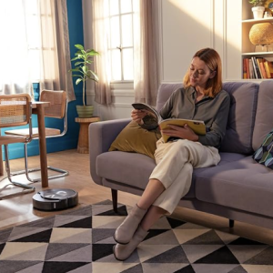 iRobot Roomba self-emptying allergen reduction